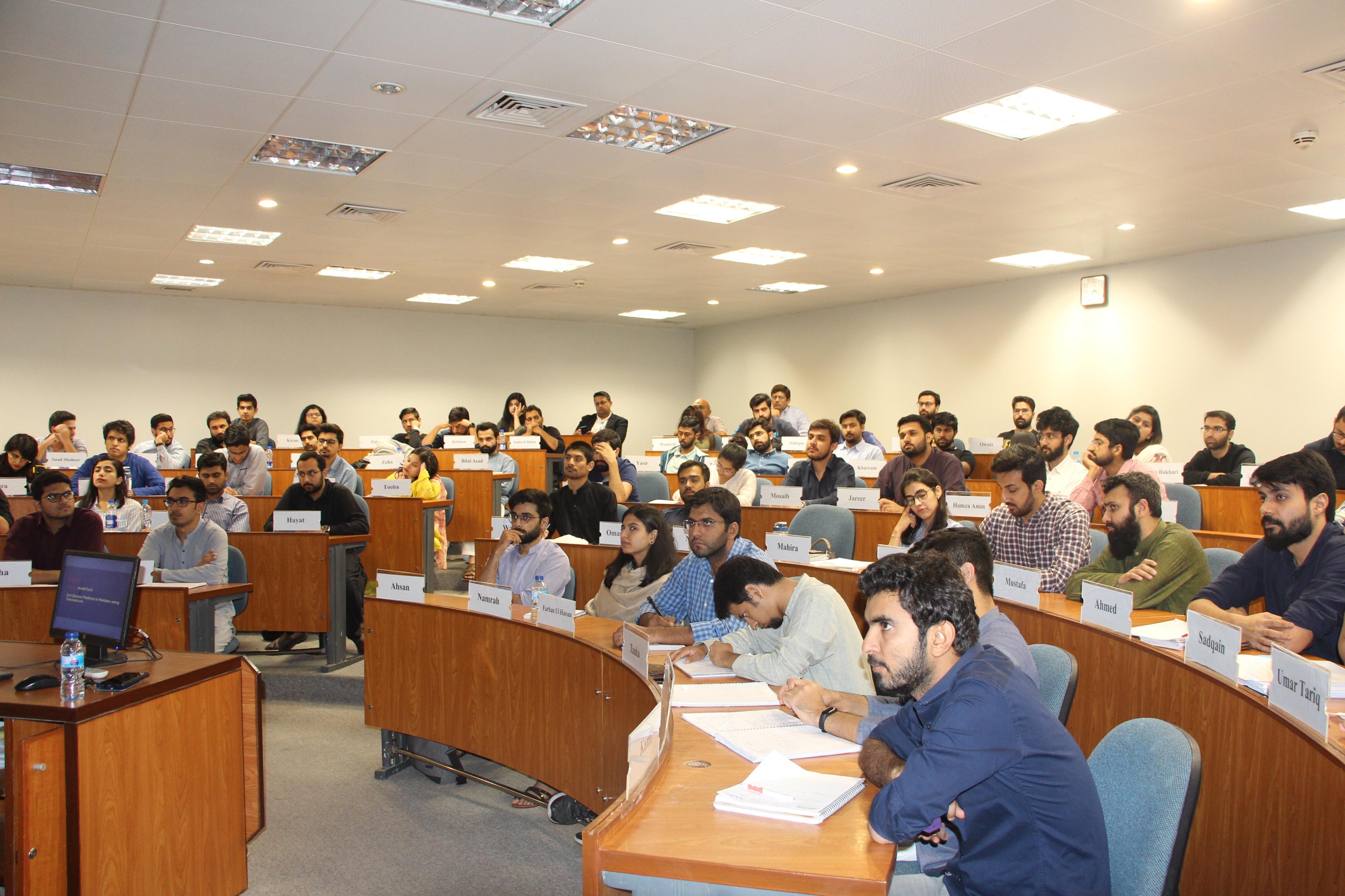 Experiential learning module of the MBA programme includes panel discussions with industry leaders